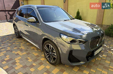 Внедорожник / Кроссовер BMW iX1 2023 в 