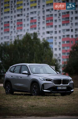 Внедорожник / Кроссовер BMW iX1 2023 в 
