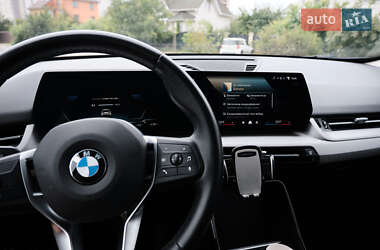 Внедорожник / Кроссовер BMW iX1 2023 в 