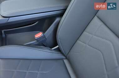 Внедорожник / Кроссовер BMW iX1 2024 в 
