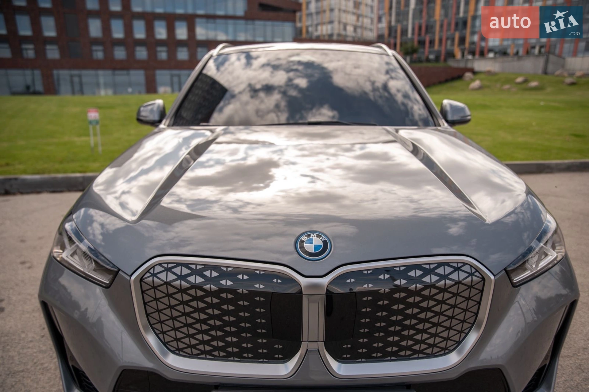 2023 BMW iX1 - мініатюра 3