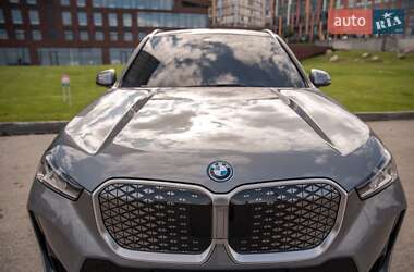 Внедорожник / Кроссовер BMW iX1 2023 в 