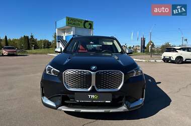 Внедорожник / Кроссовер BMW iX1 2023 в 