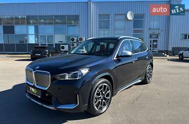 Внедорожник / Кроссовер BMW iX1 2023 в 