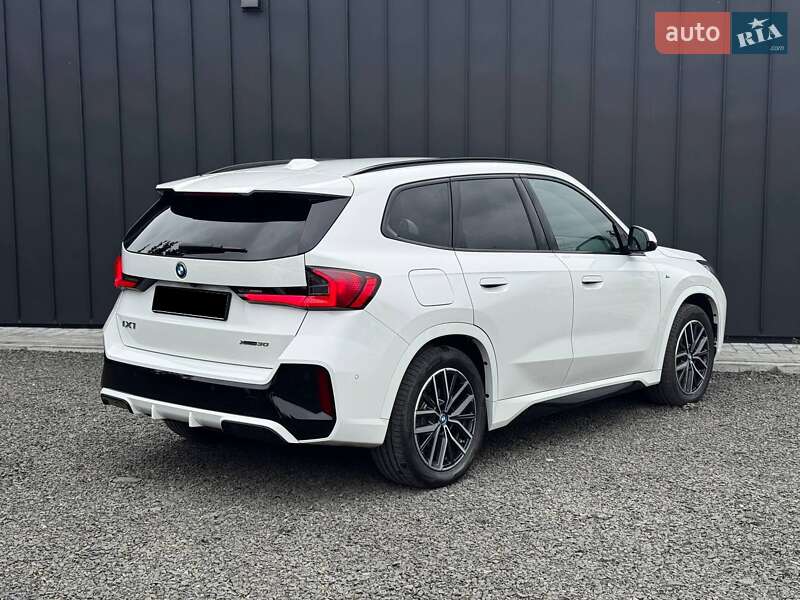 Позашляховик / Кросовер BMW iX1 2023 в Луцьку