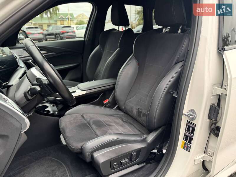 Позашляховик / Кросовер BMW iX1 2023 в Луцьку