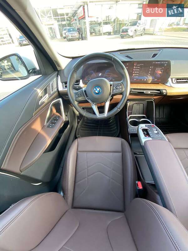 Внедорожник / Кроссовер BMW iX1 2023 в Мукачево