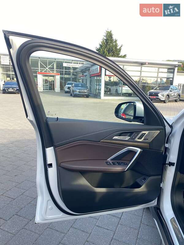 Внедорожник / Кроссовер BMW iX1 2023 в Мукачево