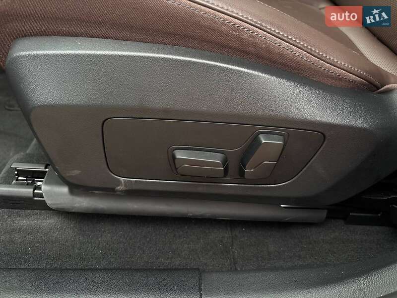 Позашляховик / Кросовер BMW iX1 2023 в Стрию