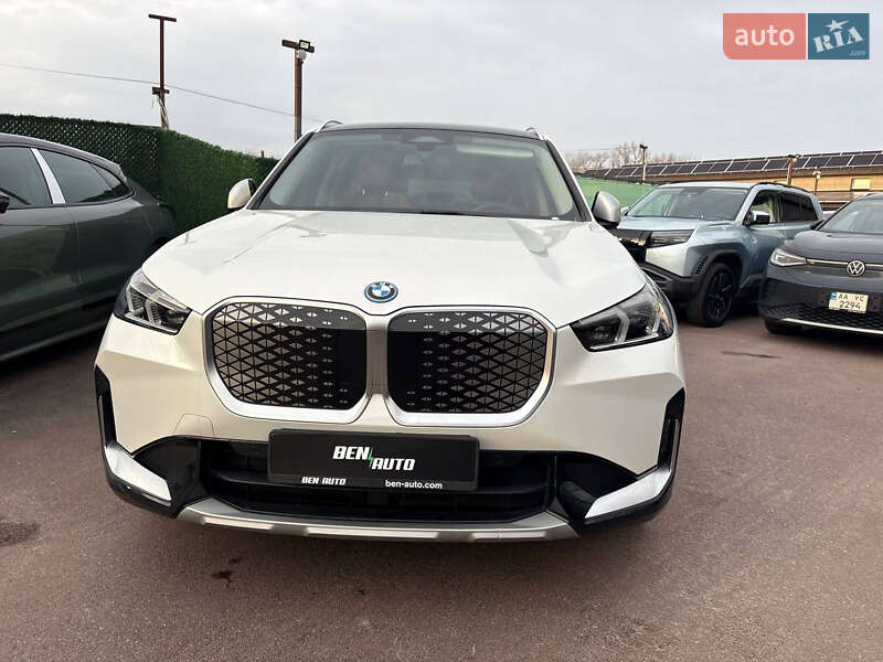 Внедорожник / Кроссовер BMW iX1 2023 в Киеве