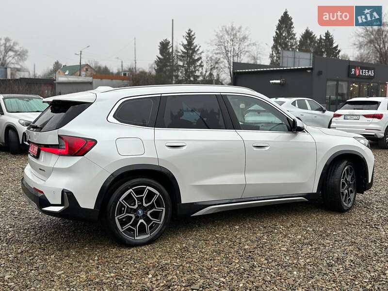 Позашляховик / Кросовер BMW iX1 2023 в Стрию