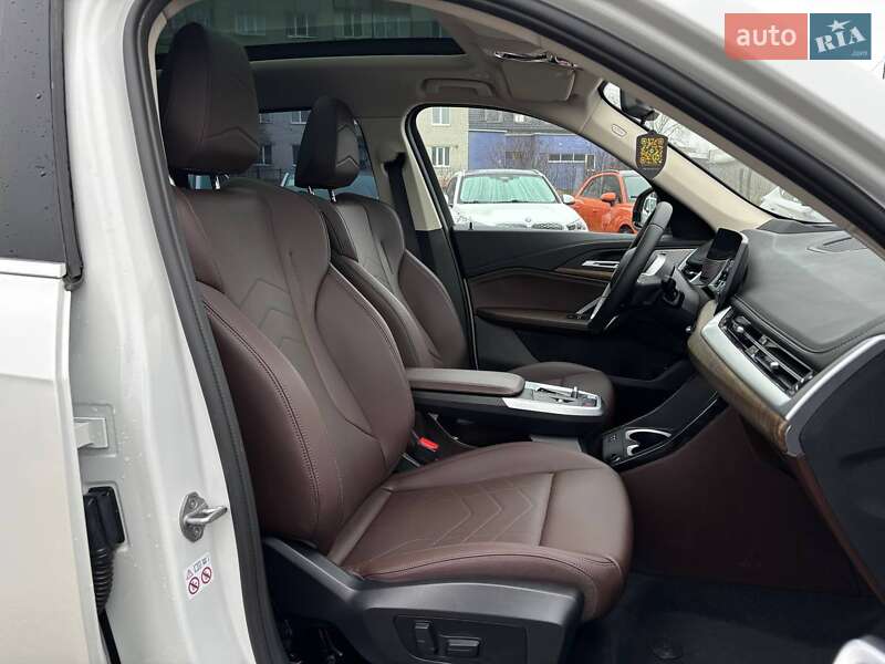 Позашляховик / Кросовер BMW iX1 2023 в Стрию