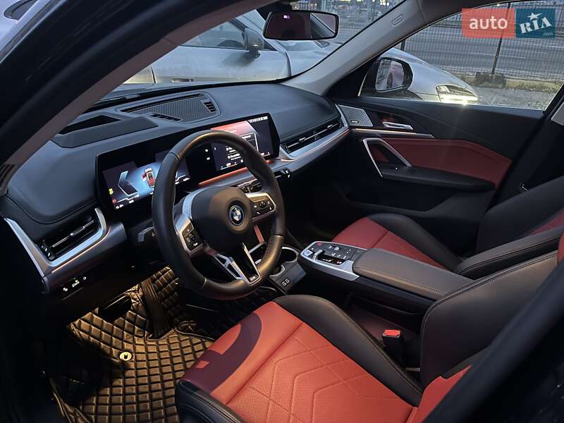 Внедорожник / Кроссовер BMW iX1 2024 в Киеве