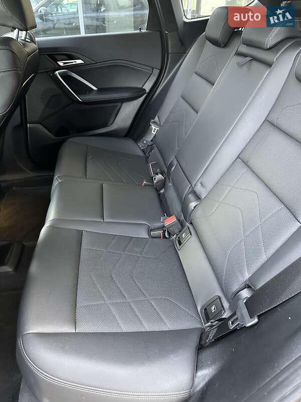 Внедорожник / Кроссовер BMW iX1 2022 в Ровно фото 15 Внедорожник / Кроссовер BMW iX1 2022 в Ровно