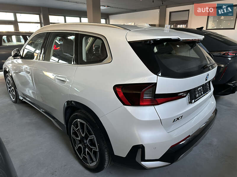 Внедорожник / Кроссовер BMW iX1 2023 в Львове