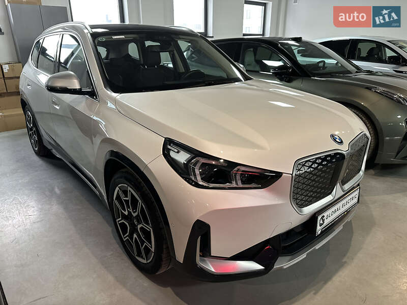 Внедорожник / Кроссовер BMW iX1 2023 в Львове