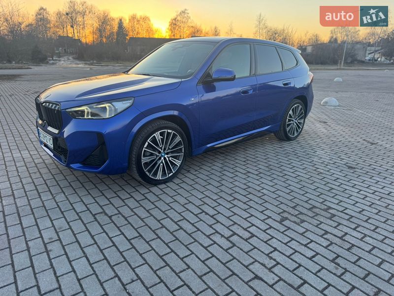 Внедорожник / Кроссовер BMW iX1 2023 в Львове