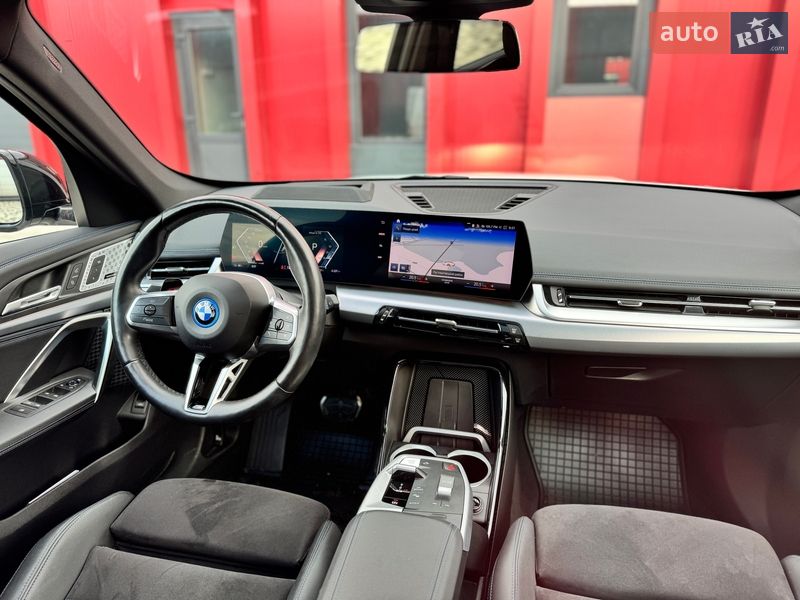 Внедорожник / Кроссовер BMW iX1 2022 в Львове