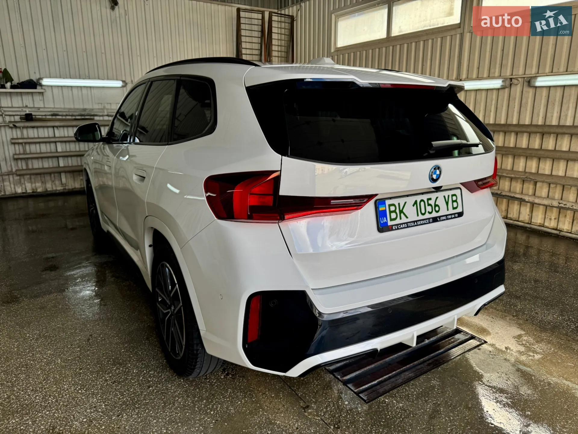 2024 BMW iX1 - мініатюра 14