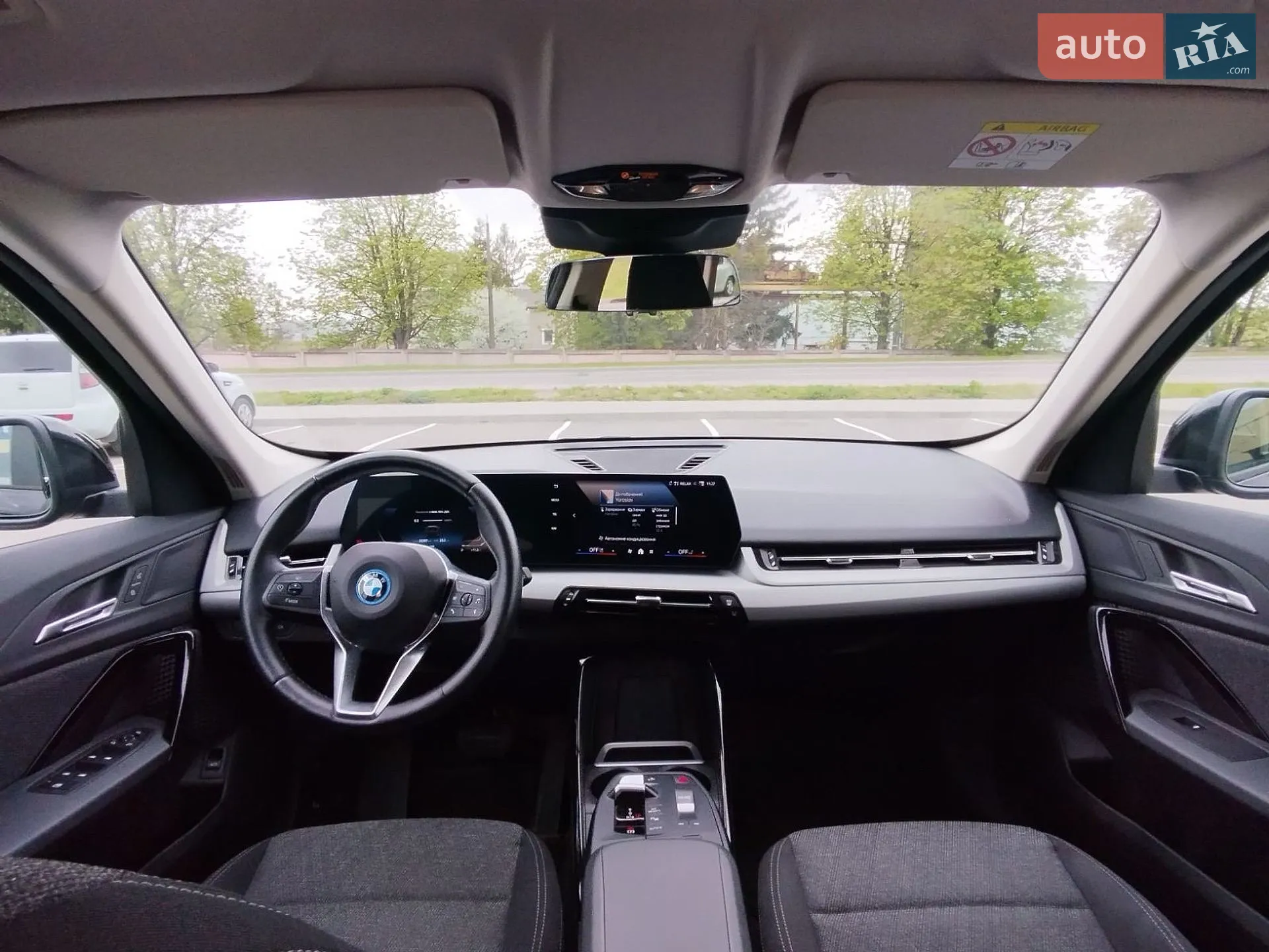 2024 BMW iX1 - мініатюра 13