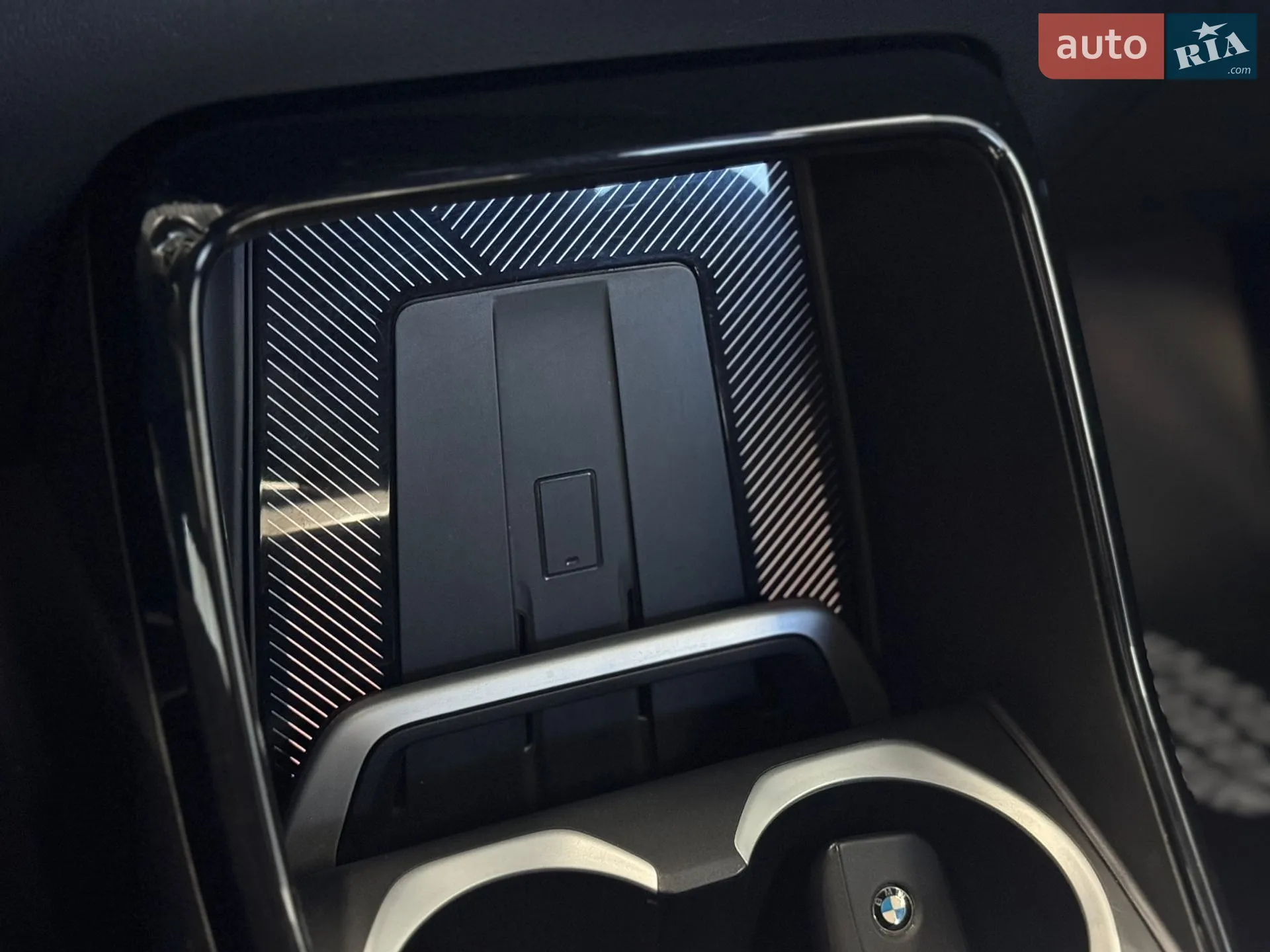 2022 BMW iX1 - мініатюра 49