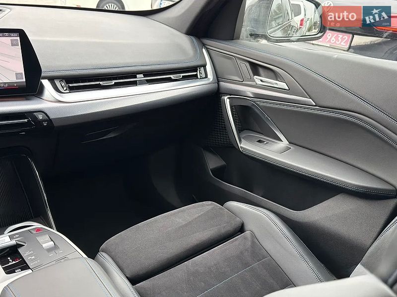 Внедорожник / Кроссовер BMW iX1 2024 в Черновцах