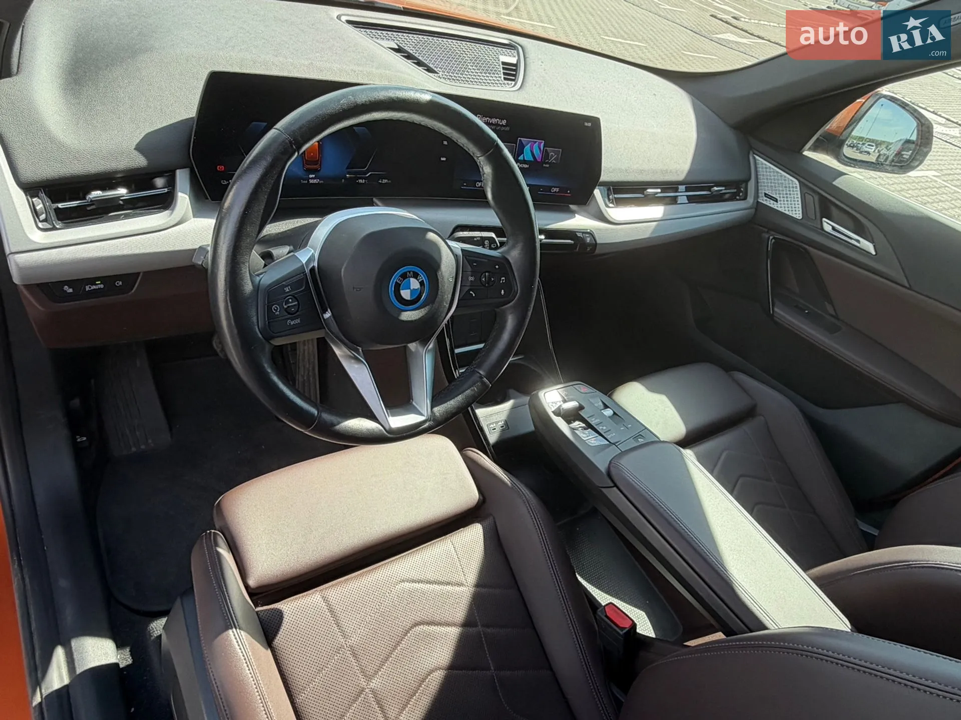 2024 BMW iX1 - мініатюра 9