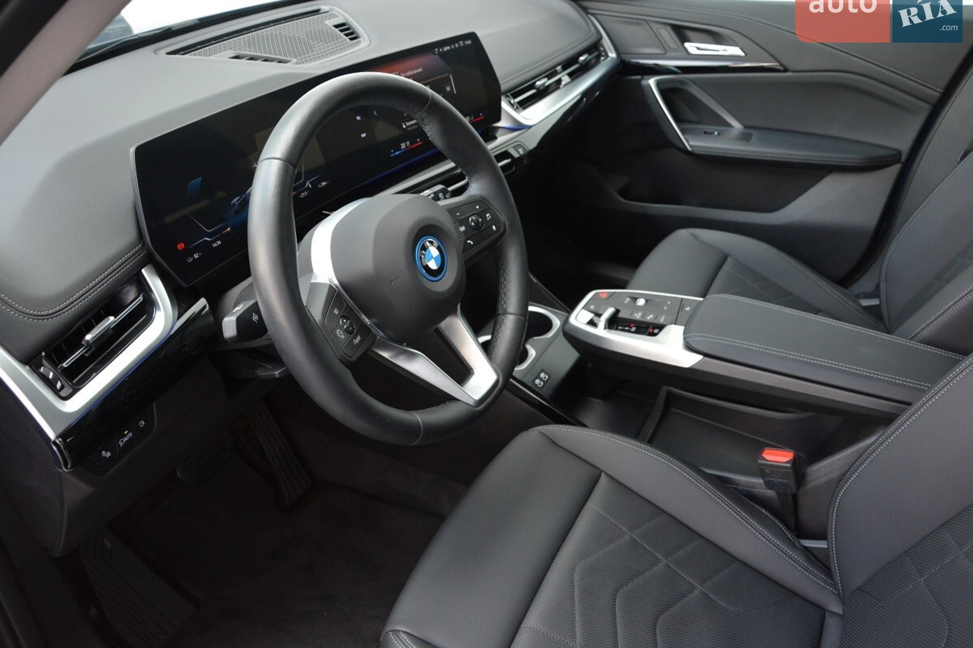 2025 BMW iX1 - мініатюра 4