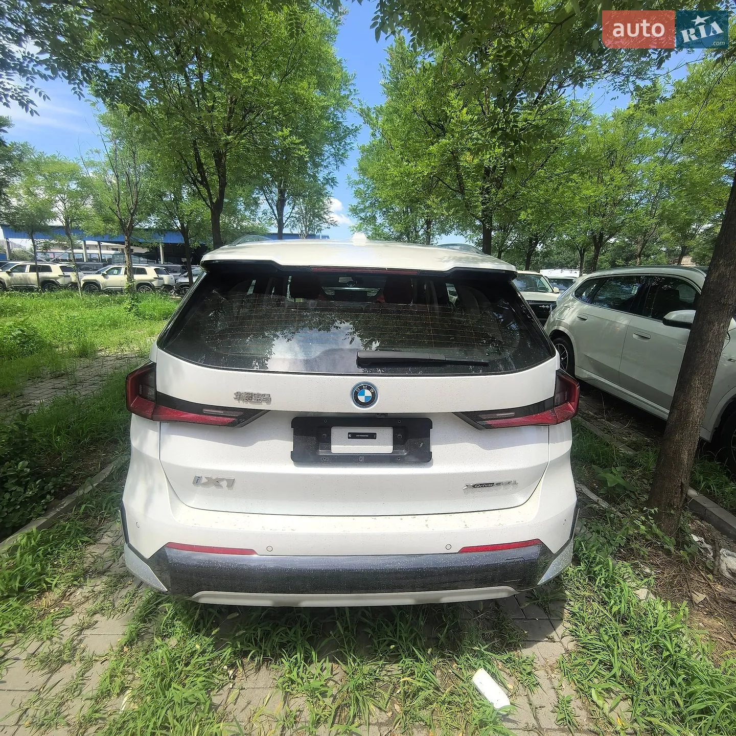 2024 BMW iX1 - мініатюра 7
