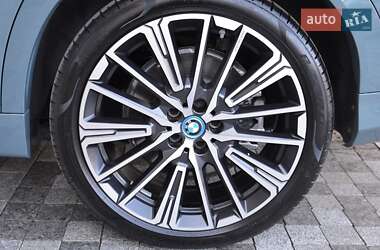 Позашляховик / Кросовер BMW iX2 2024 в  фото 10 Позашляховик / Кросовер BMW iX2 2024 в