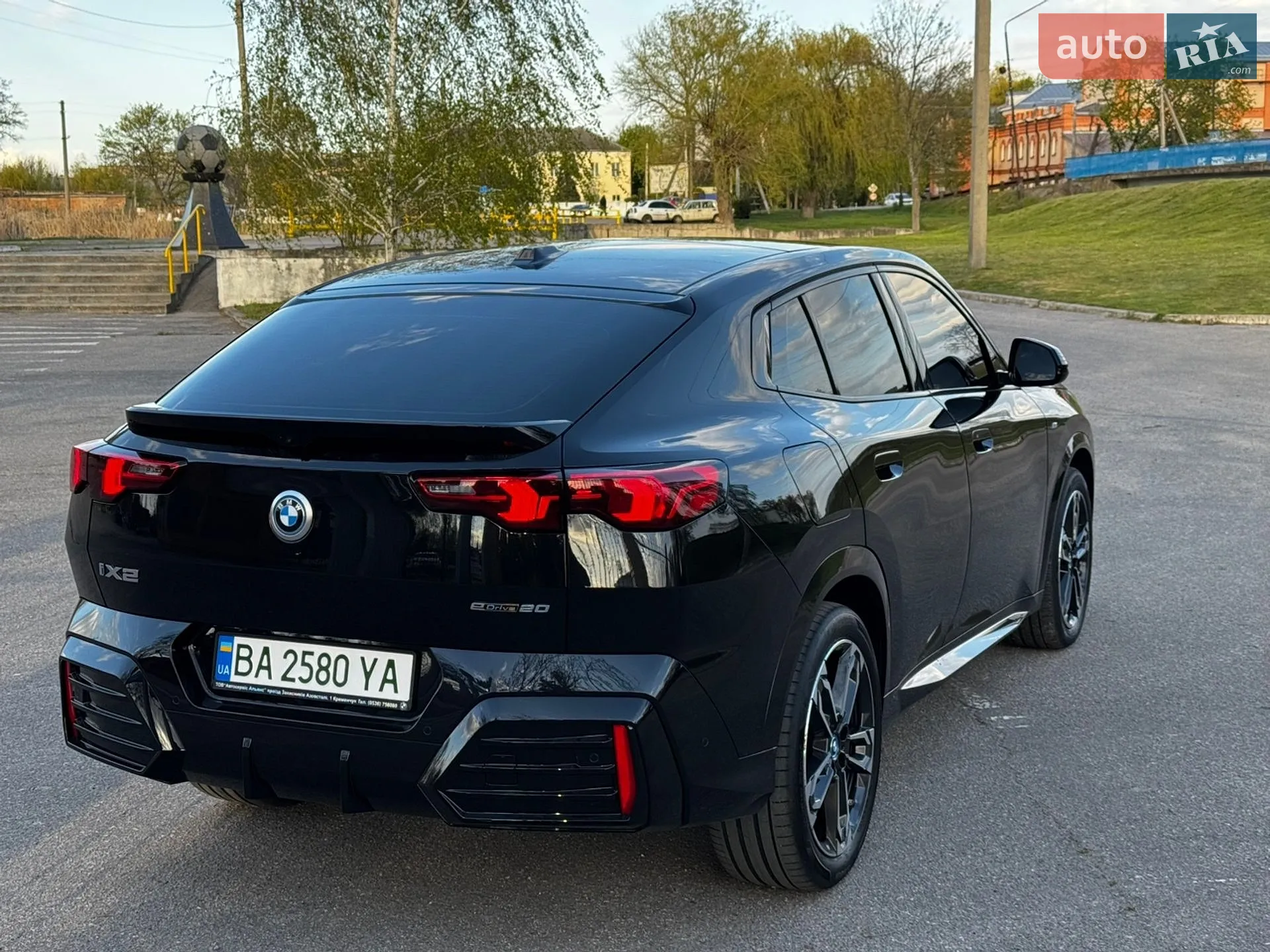 2024 BMW iX2 - мініатюра 7
