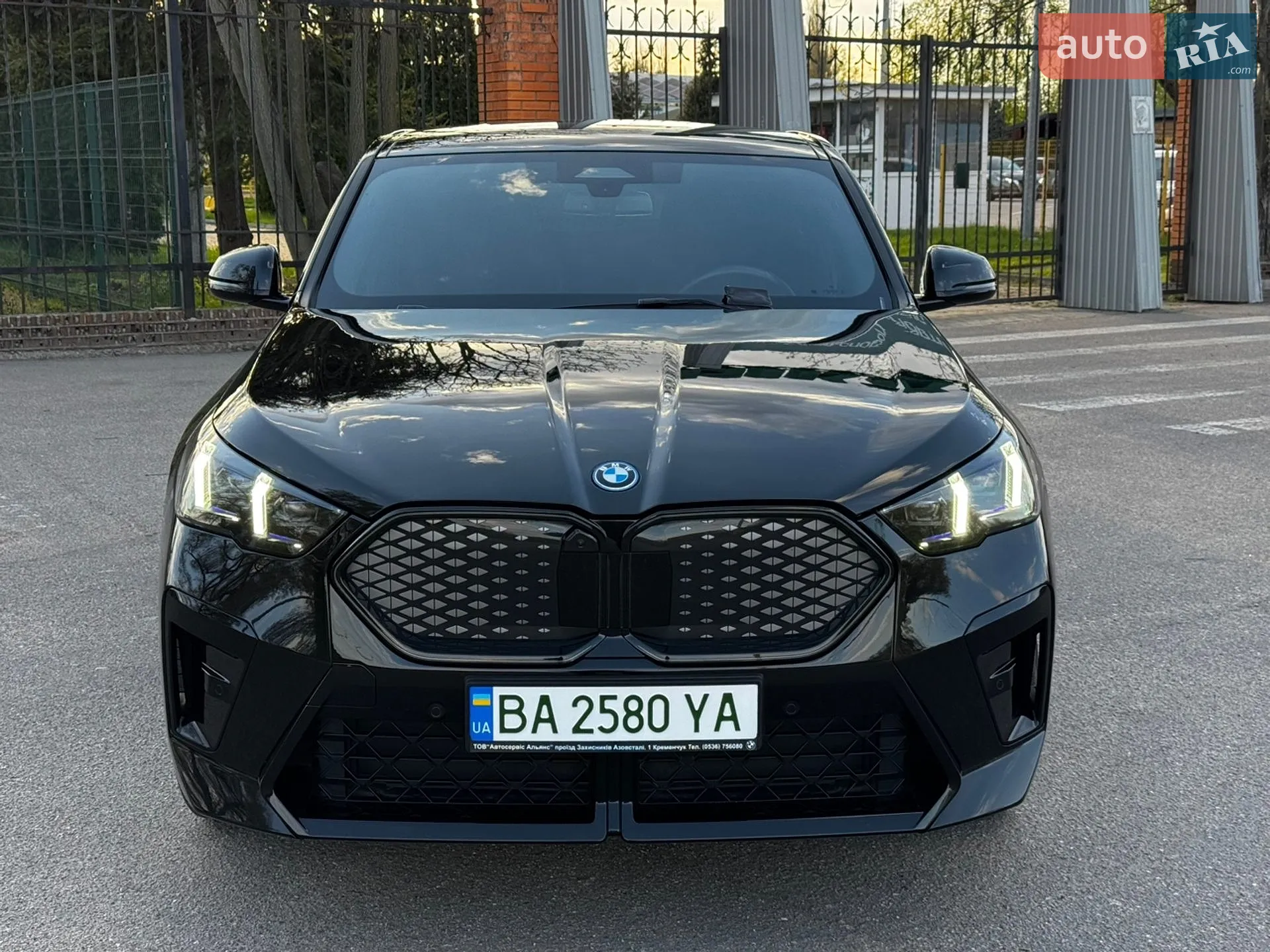 2024 BMW iX2 - мініатюра 10