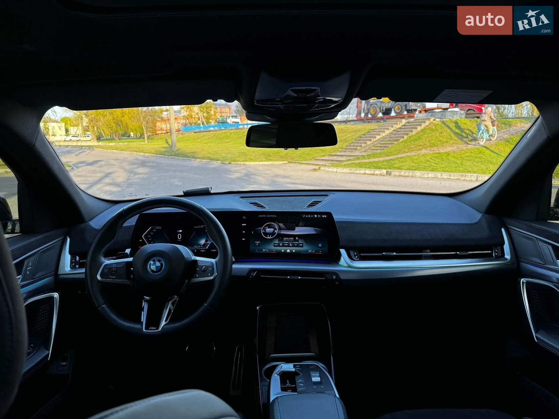 2024 BMW iX2 - мініатюра 21