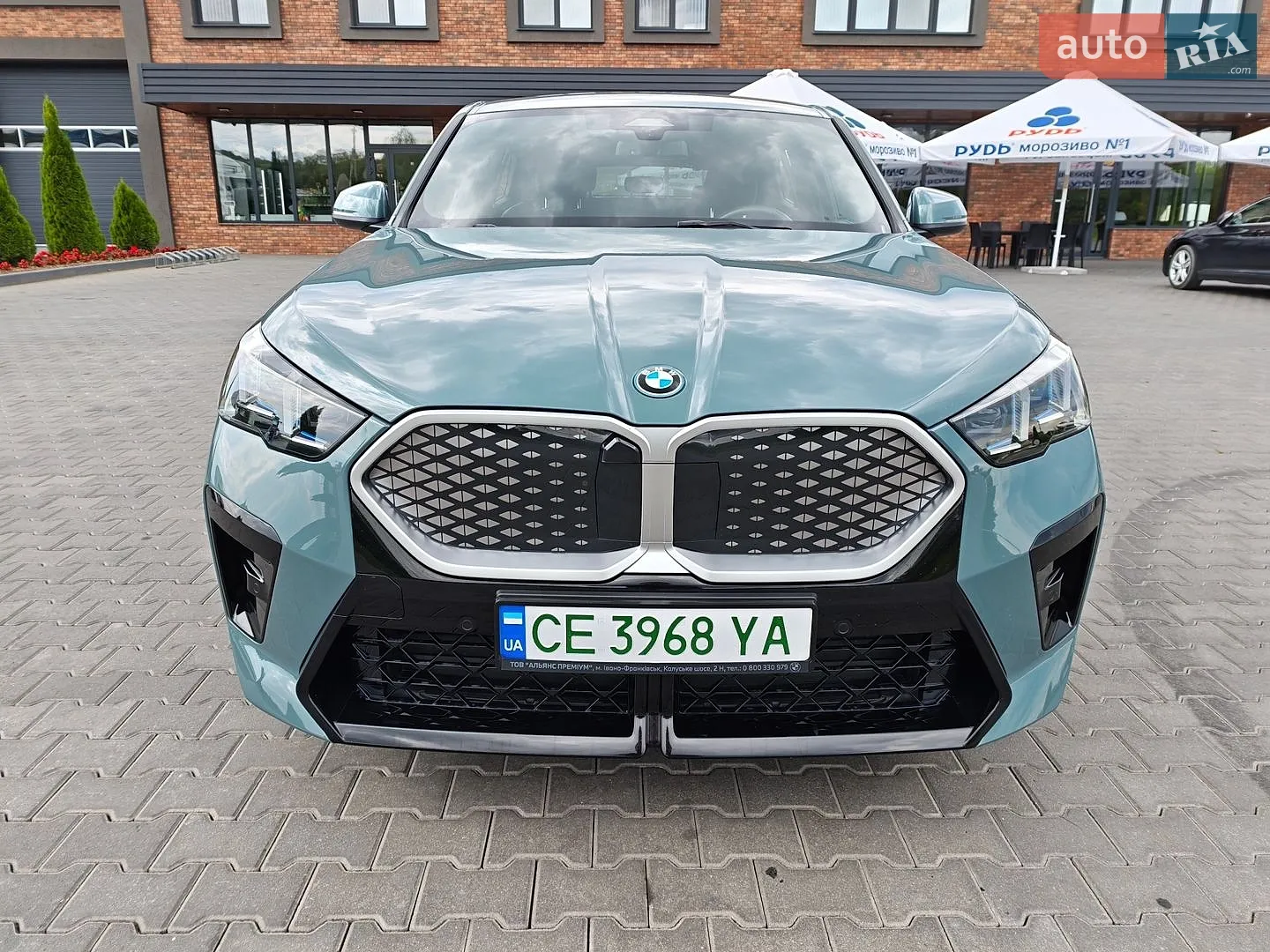 2025 BMW iX2 - мініатюра 2