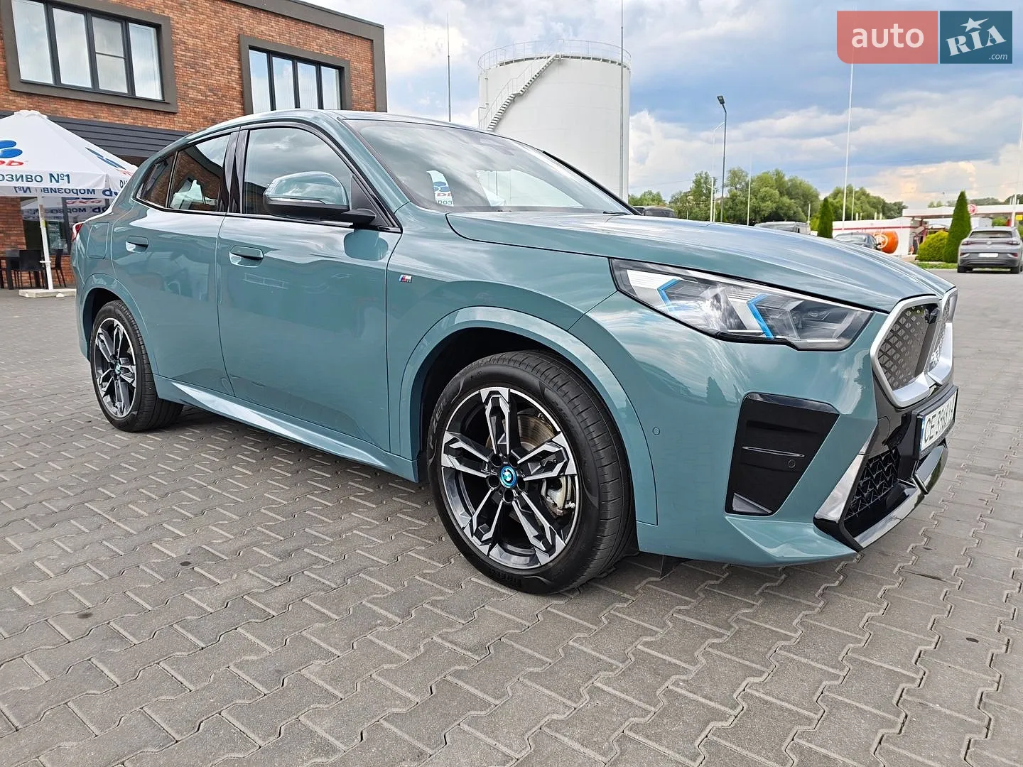 2025 BMW iX2 - мініатюра 3