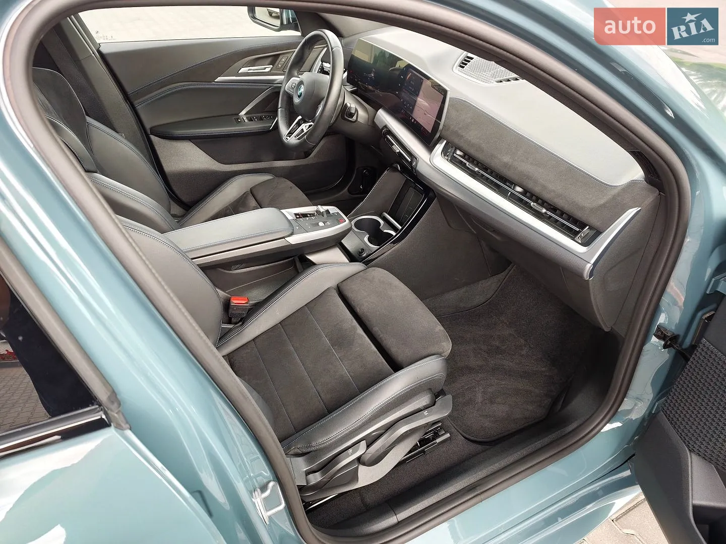 2025 BMW iX2 - мініатюра 22