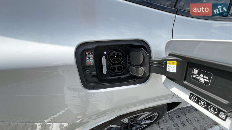 Внедорожник / Кроссовер BMW iX3 2021 в Киеве