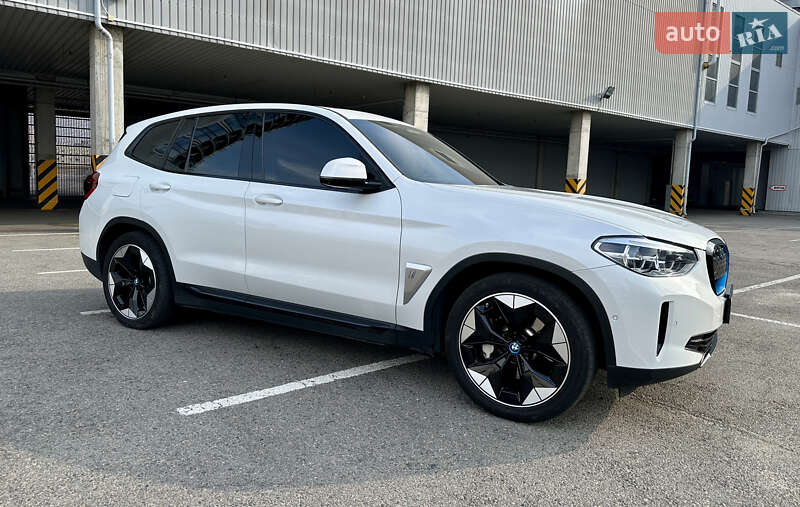 Позашляховик / Кросовер BMW iX3 2021 в Дніпрі
