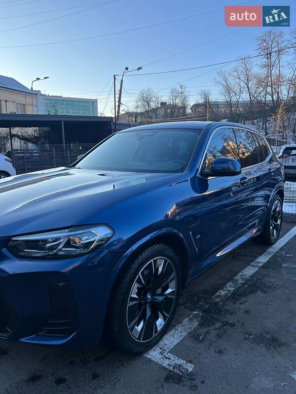 Позашляховик / Кросовер BMW iX3 2022 в Києві