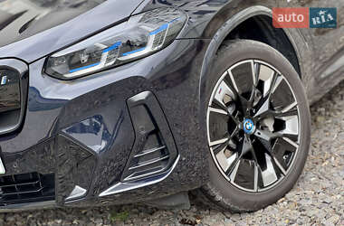 Внедорожник / Кроссовер BMW iX3 2023 в 