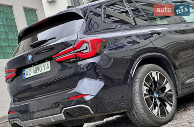 Внедорожник / Кроссовер BMW iX3 2023 в 