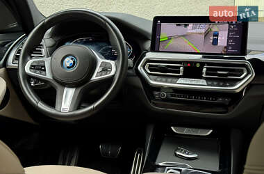 Внедорожник / Кроссовер BMW iX3 2023 в 