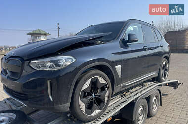 Внедорожник / Кроссовер BMW iX3 2021 в 