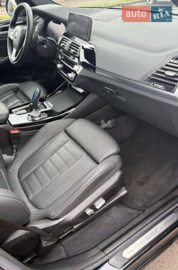 Позашляховик / Кросовер BMW iX3 2021 в 
