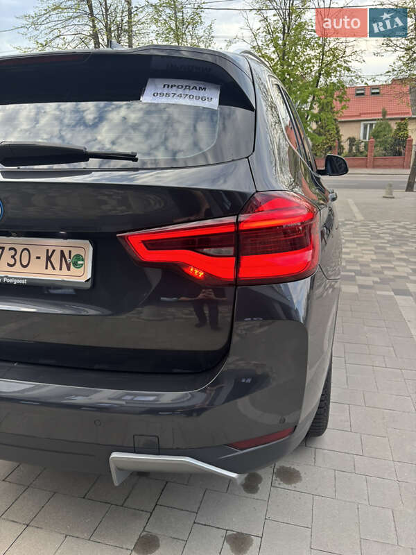 Внедорожник / Кроссовер BMW iX3 2022 в Ровно