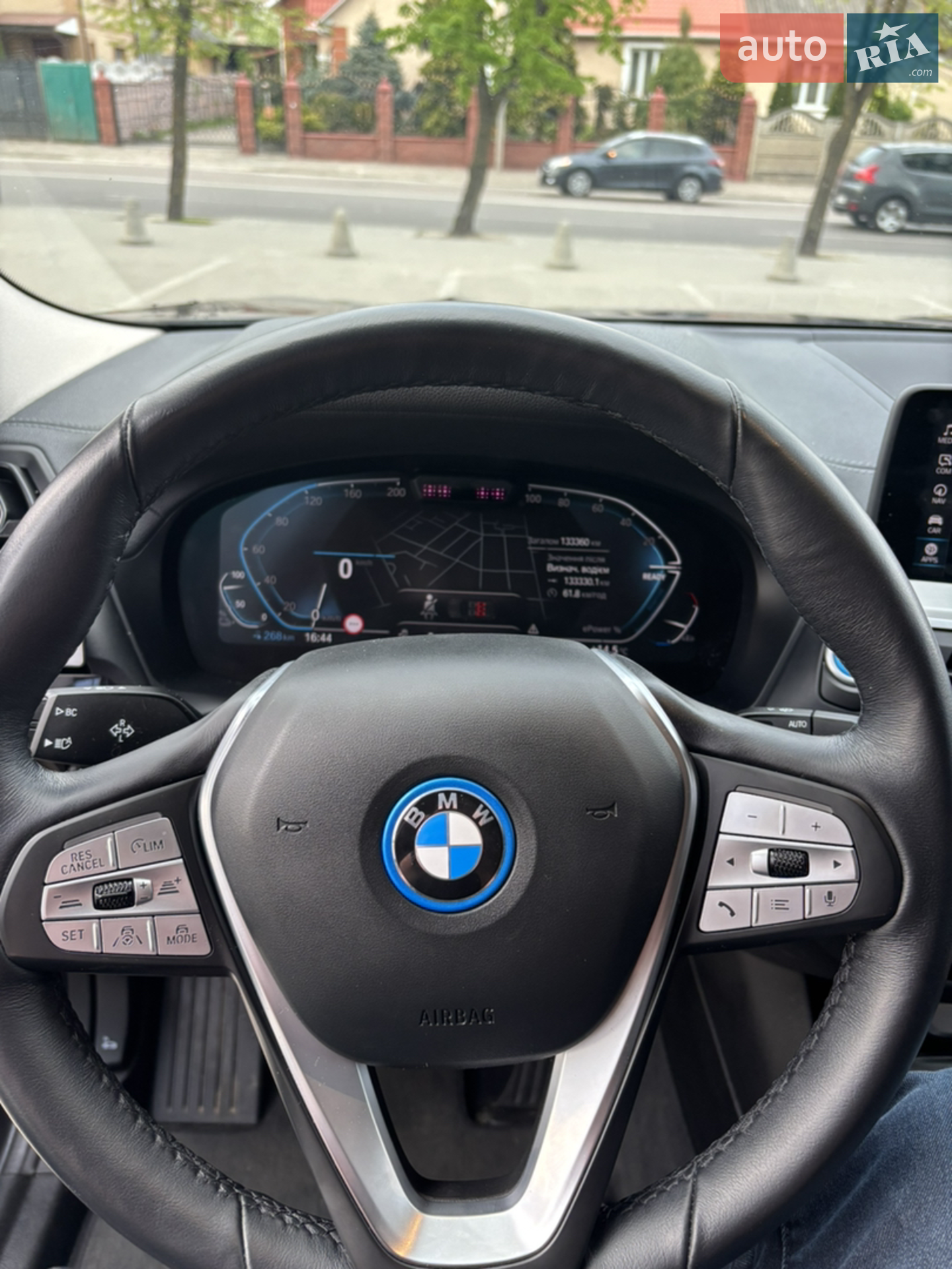 2022 BMW iX3 - мініатюра 26