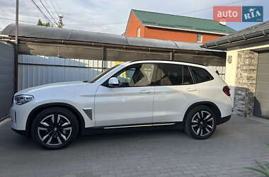 Внедорожник / Кроссовер BMW iX3 2021 в 