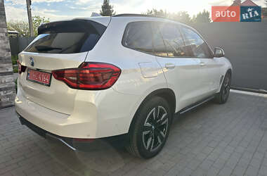 Внедорожник / Кроссовер BMW iX3 2021 в 