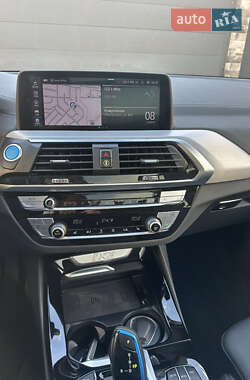 Внедорожник / Кроссовер BMW iX3 2021 в 
