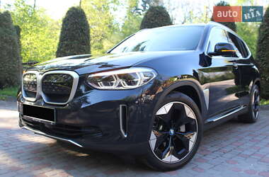 Позашляховик / Кросовер BMW iX3 2021 в 